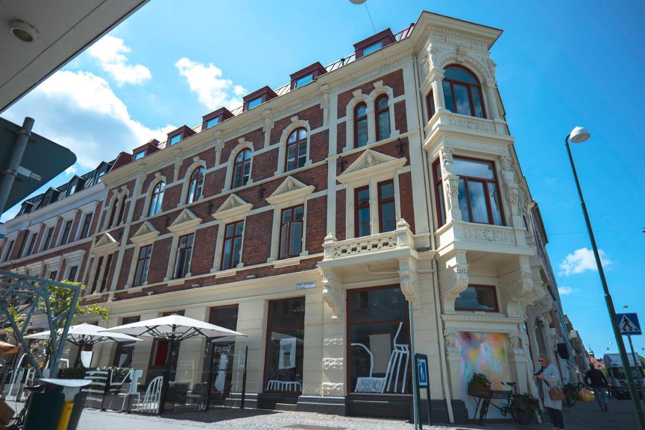 Twentysix Hotel 4*