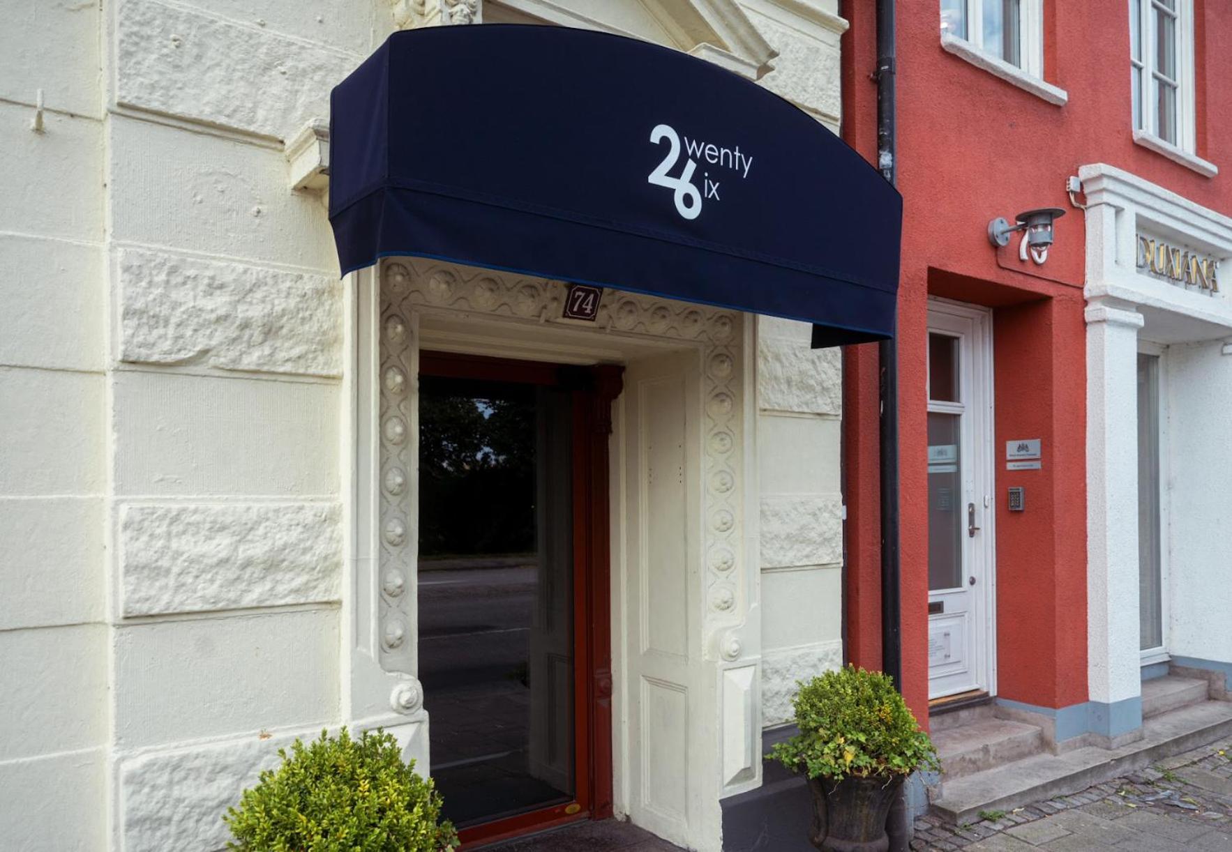 Twentysix Hotel