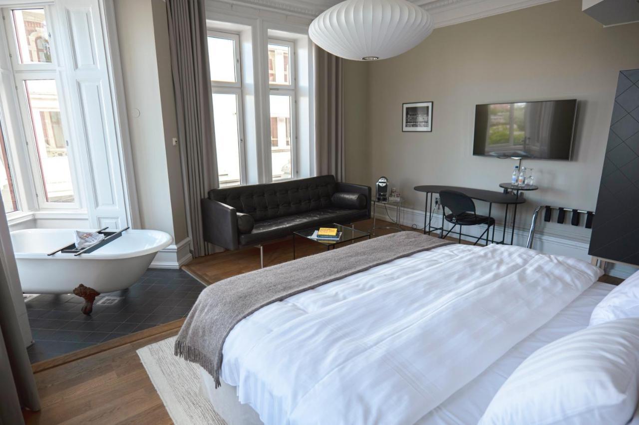 Twentysix Hotel
